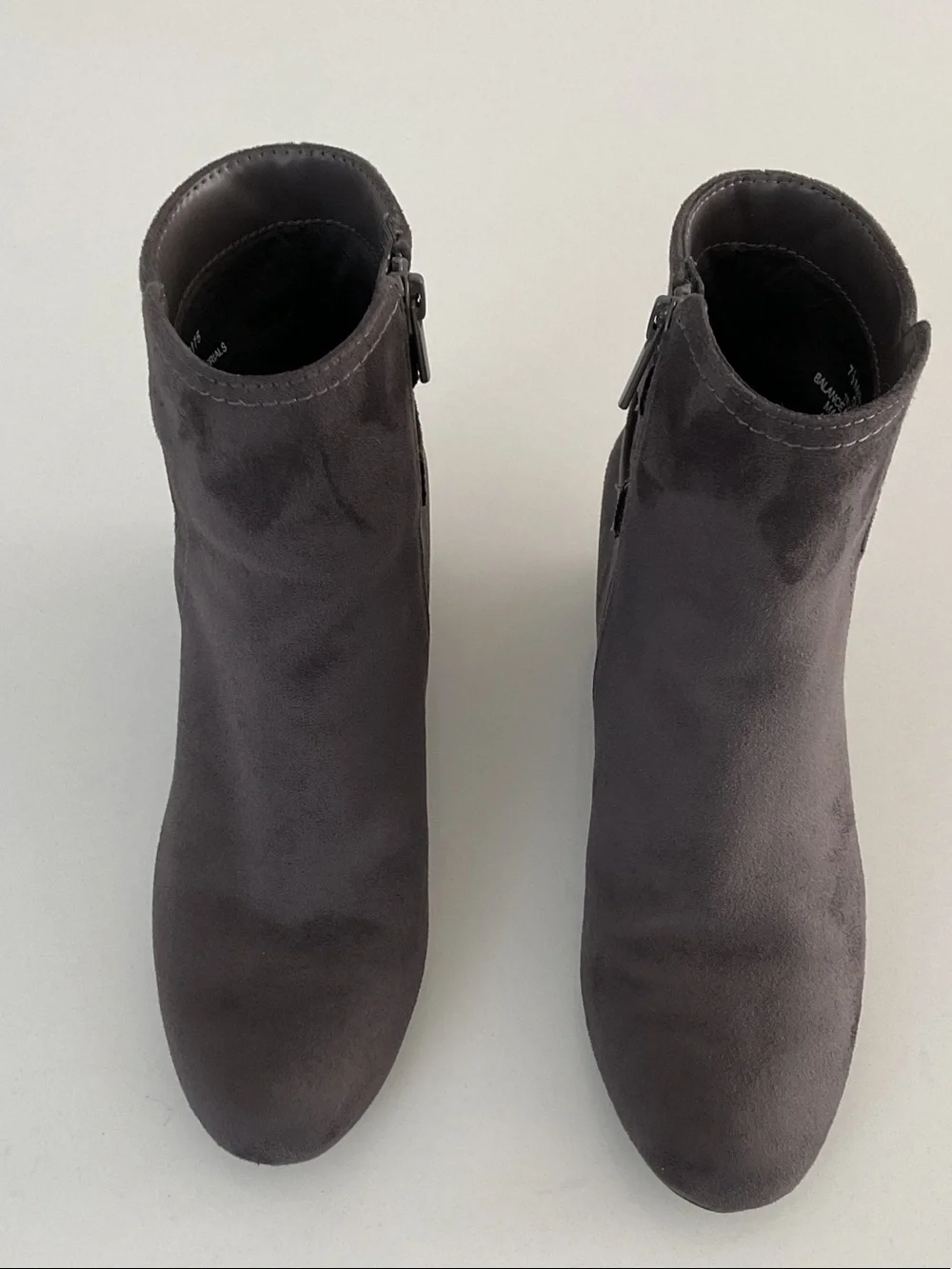 Impo sleek suede